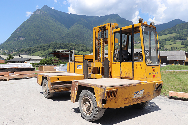 Charriot Elévateur Latéral 4 x4 – 4 tonnes